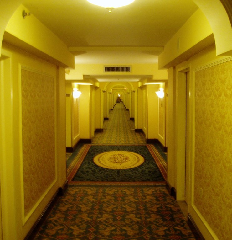 Royal_York_Hallway